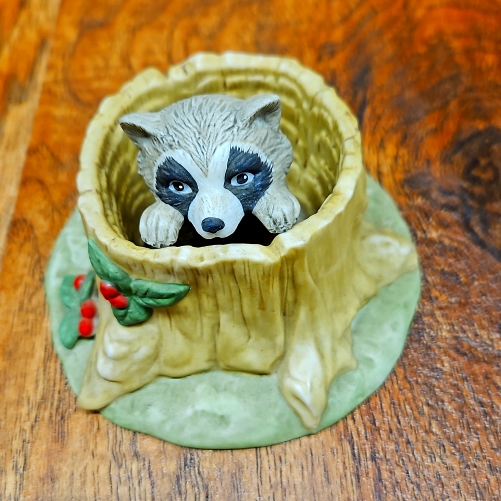 Woodland Surprises Porcelain Raccon